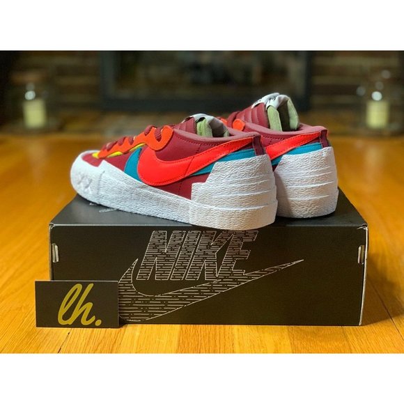Size 10 Nike Blazer Low "Sacai Kaws Red" - Picture 3 of 5
